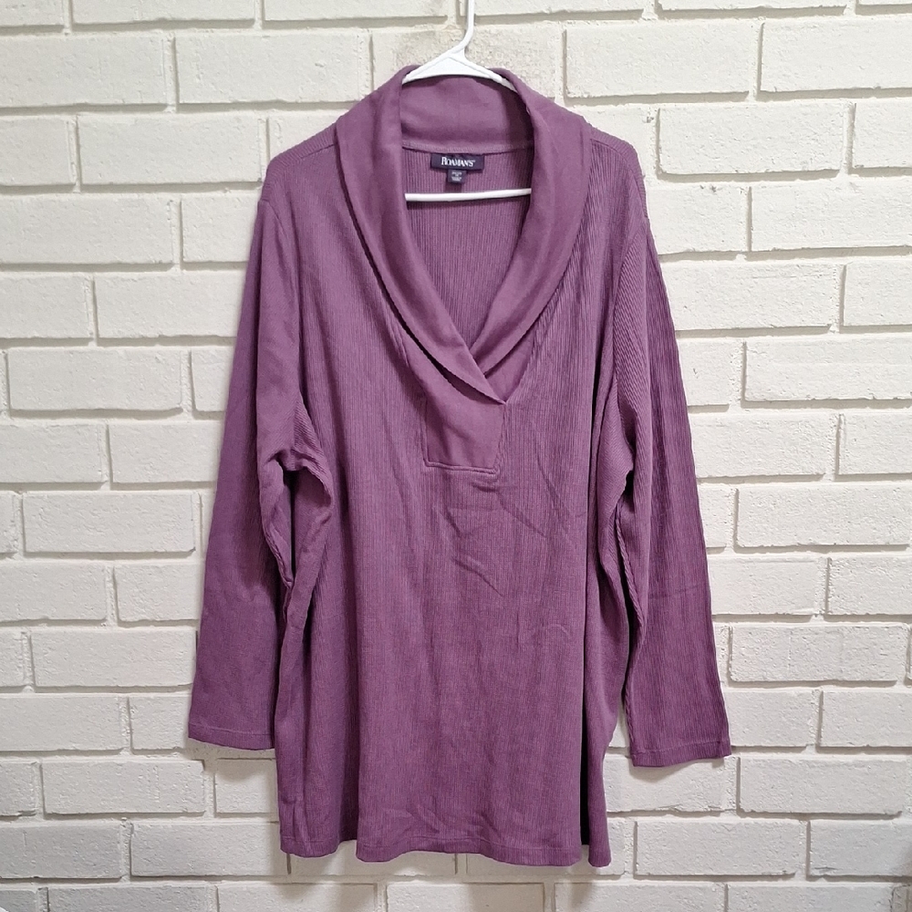 Roman's Lavender Collar V-Neck Long Sleeve Top. Size 26/28